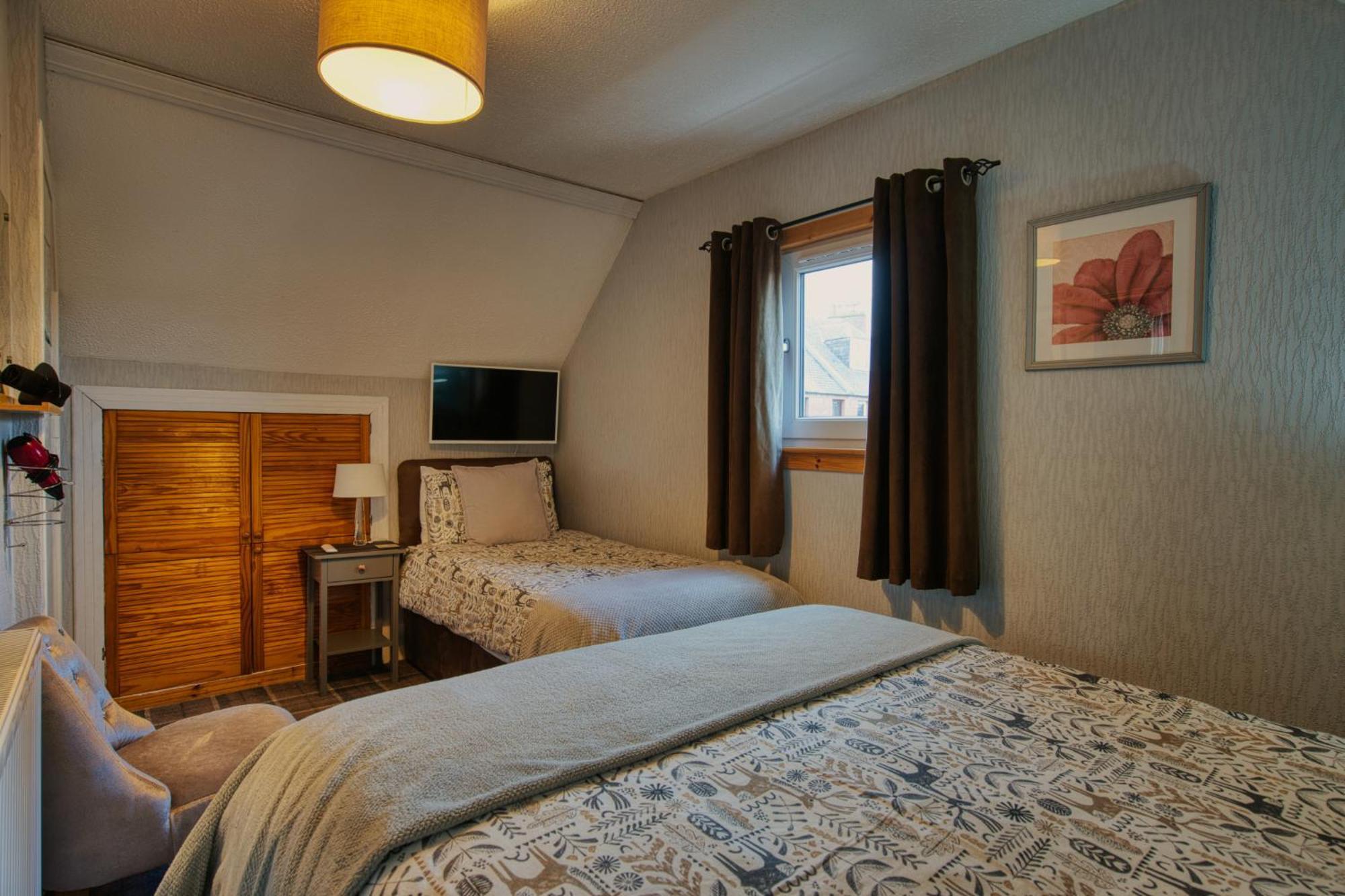 Pitfaranne Guest House إينفيرنيس المظهر الخارجي الصورة